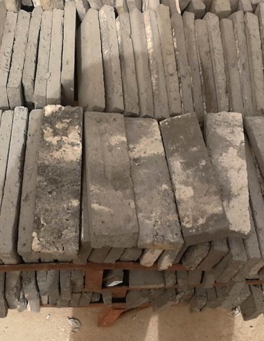 Briques de récupération grises [par m²]